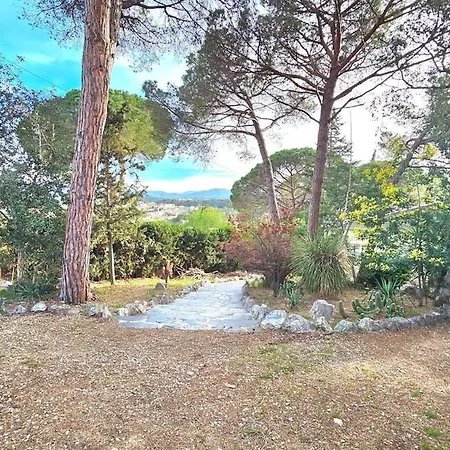 The Avis Forest, Swimming Pool And Great Countryside Setting *